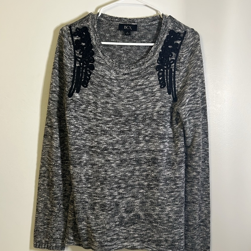 BCX appliqué sweater size Large long sleeves black white retro